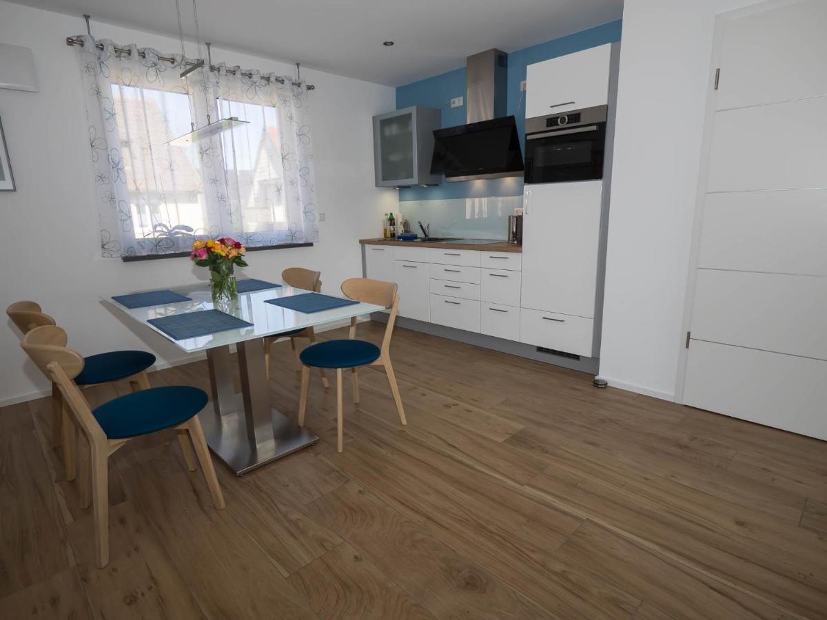 16Lilien Apartmentwohnung Gartenblick Waiblingen  Luaran gambar