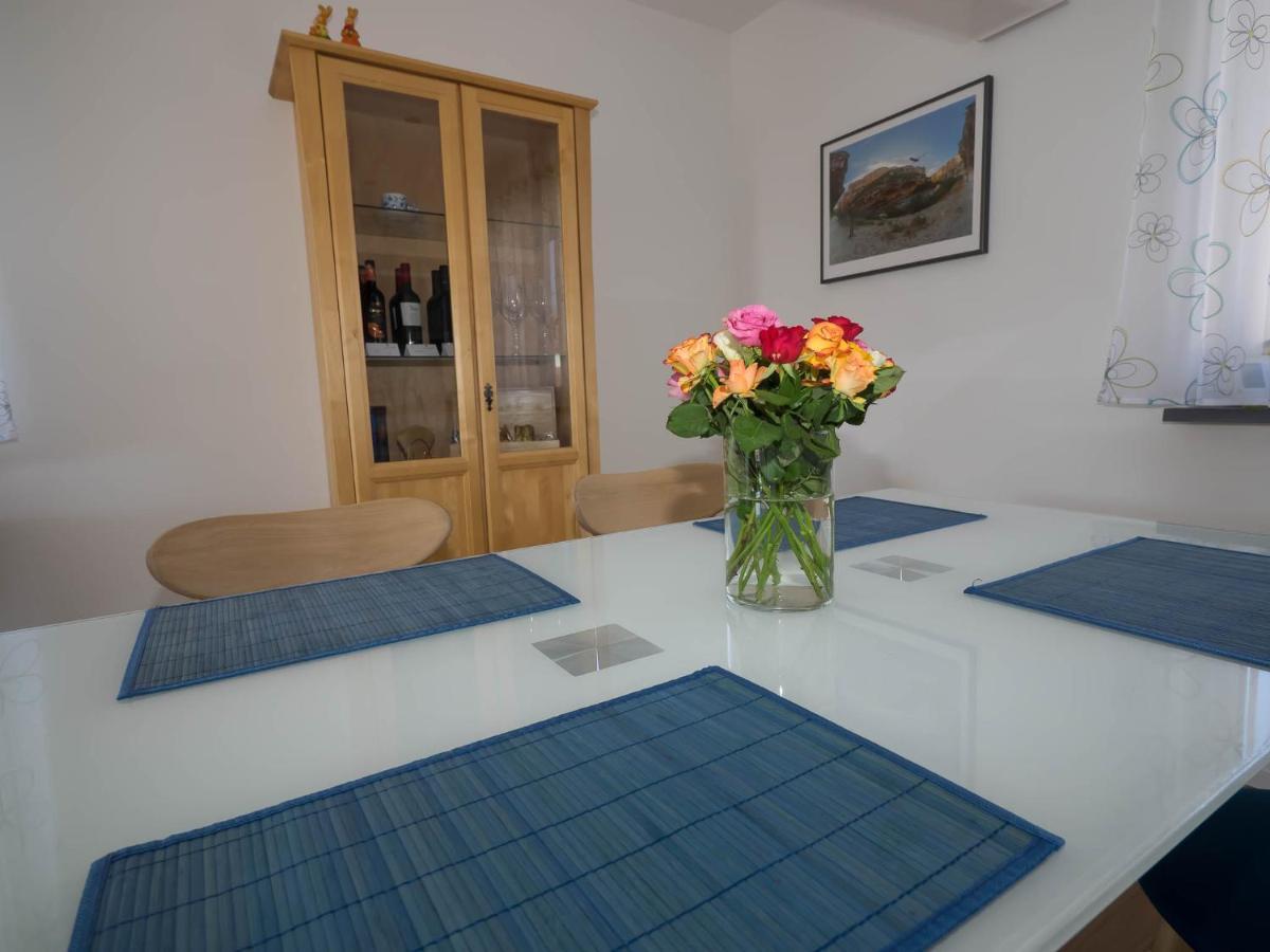 16Lilien Apartmentwohnung Gartenblick Waiblingen  Luaran gambar
